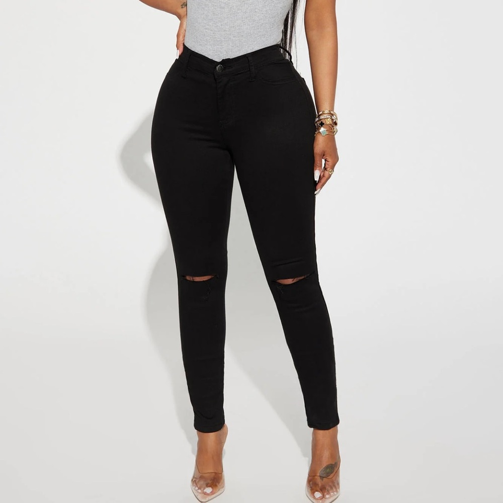FASHION NOVA - CANOPY JEANS - BLACK SIZE 11
